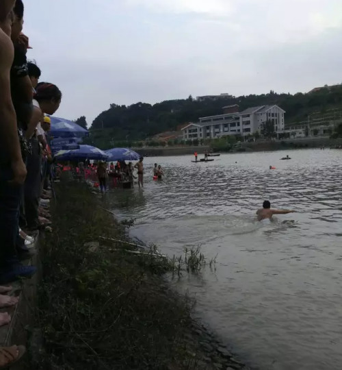 1468811716110049.jpg 7f69b15.jpg